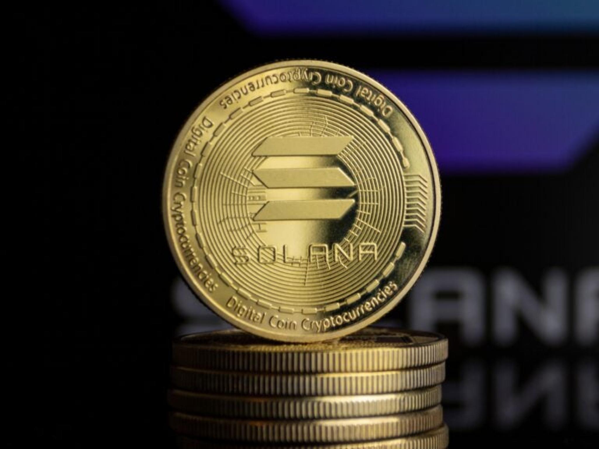 Solana Hits $264 Record High As ETF Filings, Regulatory Optimism Drive Market Momentum